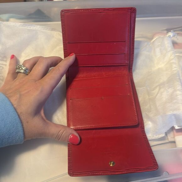 VTG *Louis Vuitton* Red Leather Epi Trifold Small Wallet Coin Purse - Picture 8 of 9